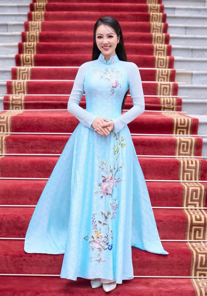 Gallery - Hoa hậu Đỗ Mỹ Linh tình tứ bên chồng chủ tịch, MC Thụy Vân nhận tin vui