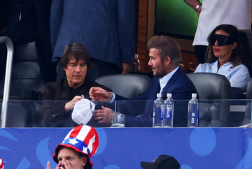 Dàn sao VIP xem Mỹ khai mạc World Cup 2026: Tom Cruise sánh vai David Beckham