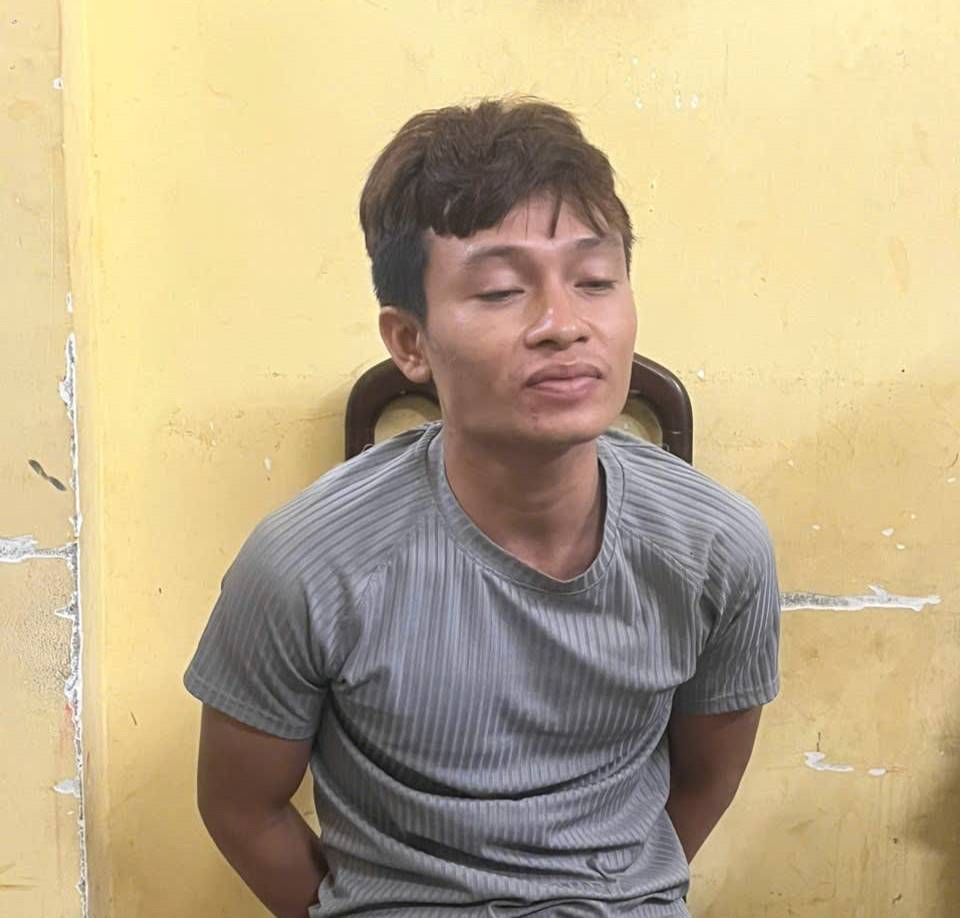 Bắt giữ thanh niên cướp giật vé số trong vòng vài giờ tại Tây Ninh - Ảnh 1.