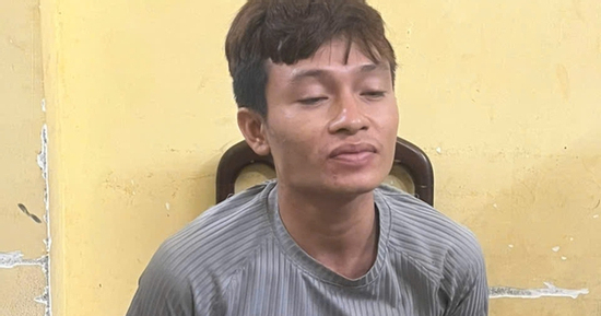 Bắt nhanh thanh niên cướp giật tiền của người bán vé số dạo
