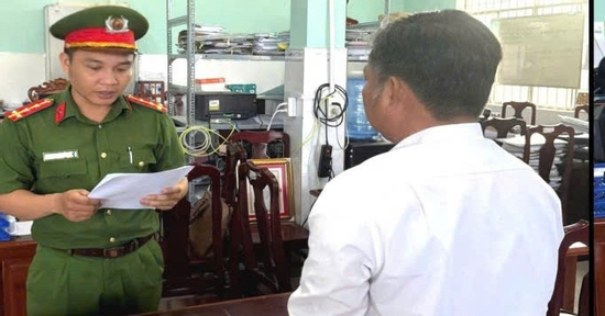 Khởi tố nguyên hiệu trưởng cùng kế toán tham ô hơn 660 triệu đồng