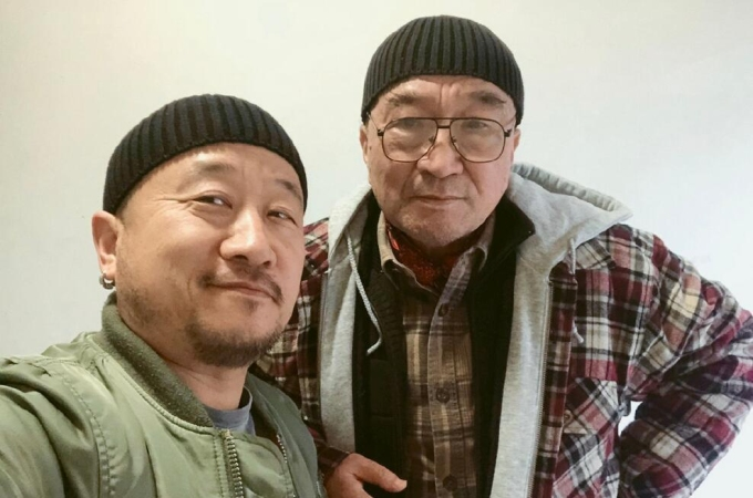 Cha con Lý Úc (trái) và Lý Bảo Điền. Ảnh: Sohu