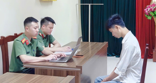 Chủ kênh TikTok 'Khuê Ơi Dậy Đi' khai gì tại cơ quan công an?
