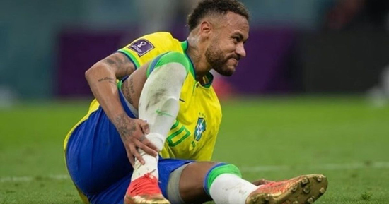 Chấn thương của Neymar khiến truyền thông Brazil dậy sóng, điều gì đang xảy ra?