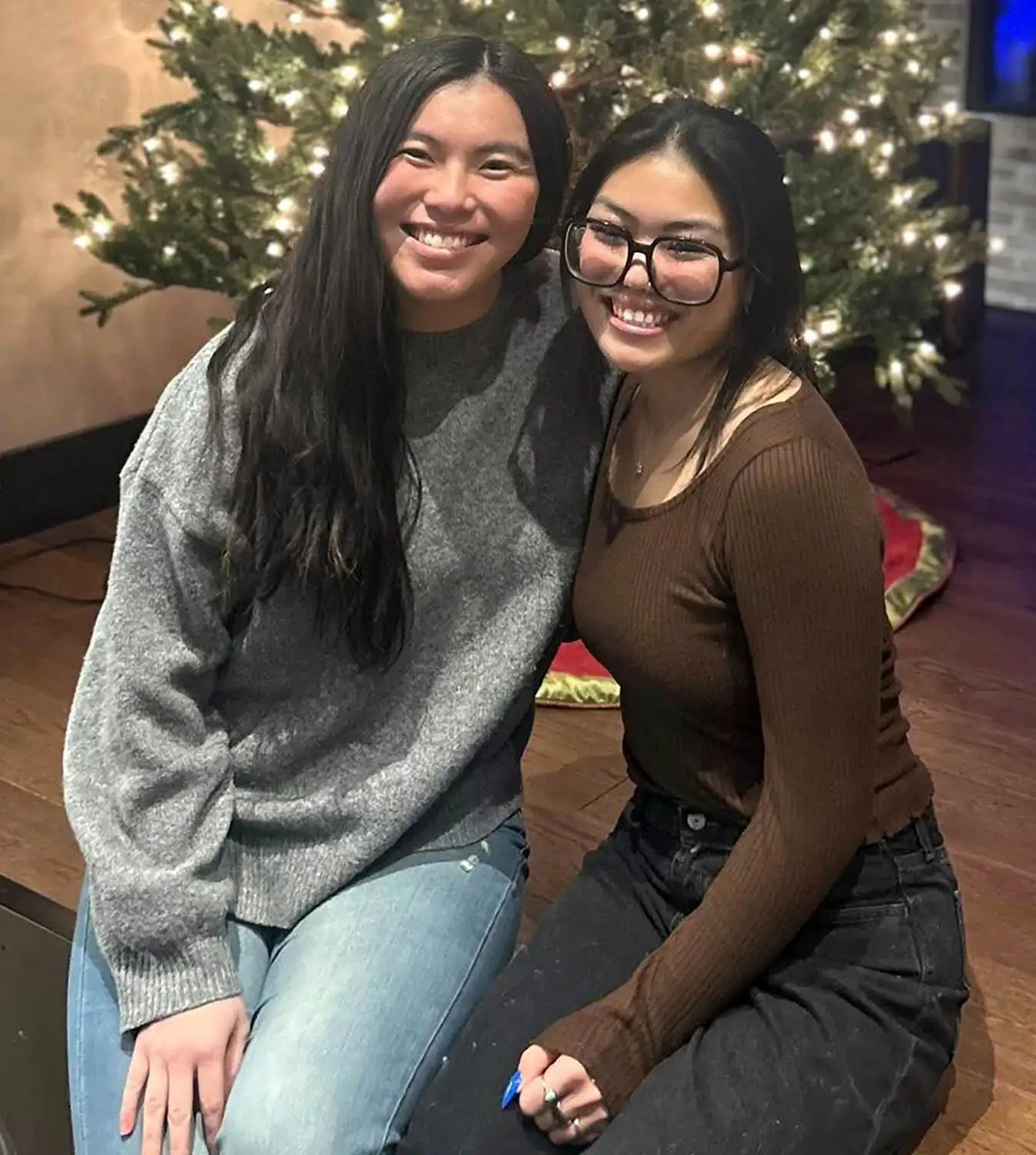 Adopted From the Same Orphanage in China Two Minnesota Women Grew Up Celebrating Birthdays Together Then Learned They Were Twins