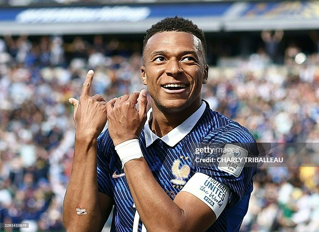 Kylian Mbappe đã căng: “Tôi phải đá đến năm 80 tuổi mới làm vừa lòng hết những người chỉ trích tôi”插图1 image 11