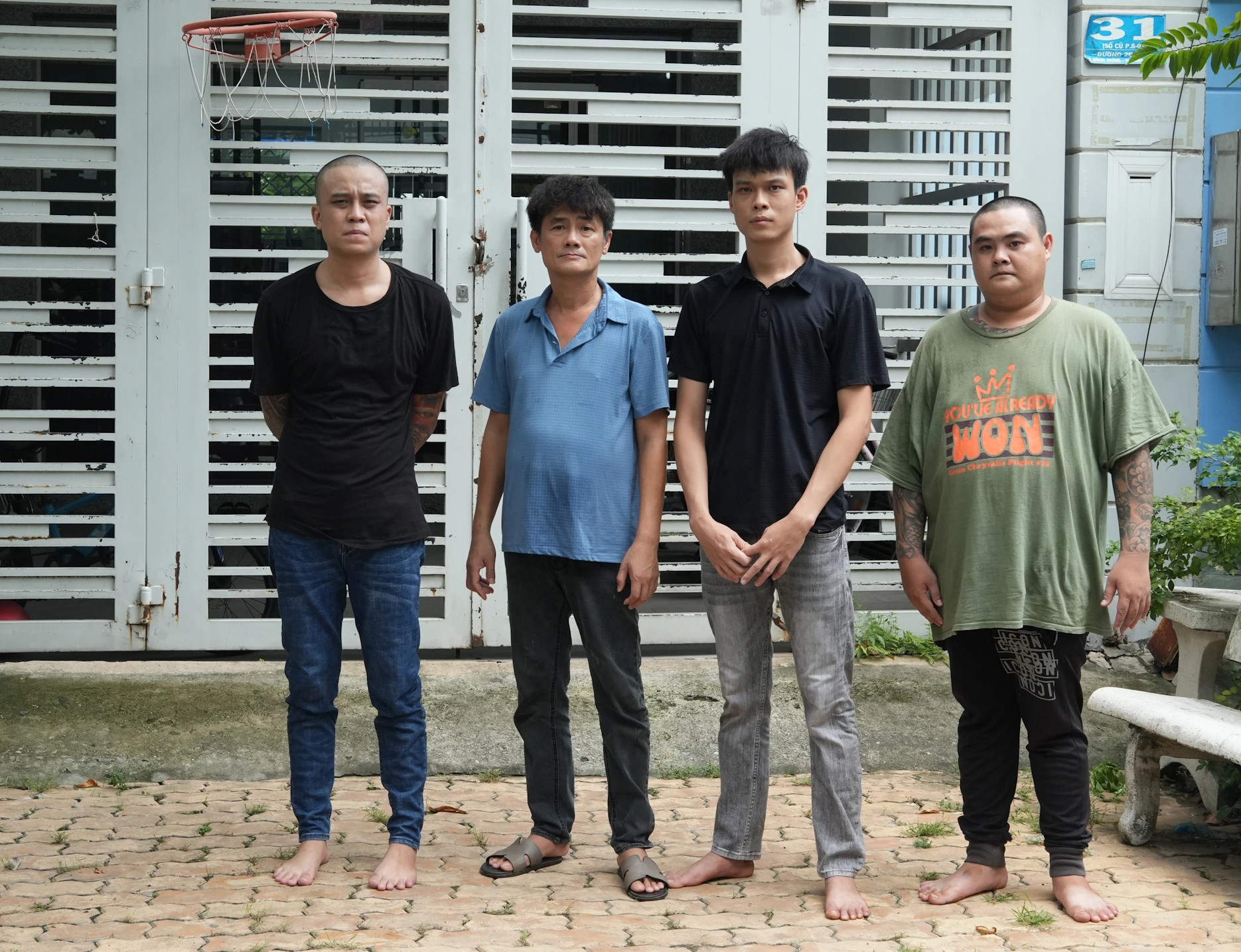 Mang dao bấm đi 'giải quyết' mâu thuẫn hàng xóm, 4 đối tượng bị bắt khẩn cấp插图 dsc02796 edited 1781669125295.jpg