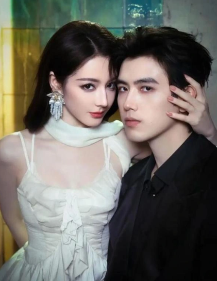 Giữa nghi vấn tình cảm với Địch Lệ Nhiệt Ba, Trần Phi Vũ bất ngờ có động thái mới - Ảnh 1