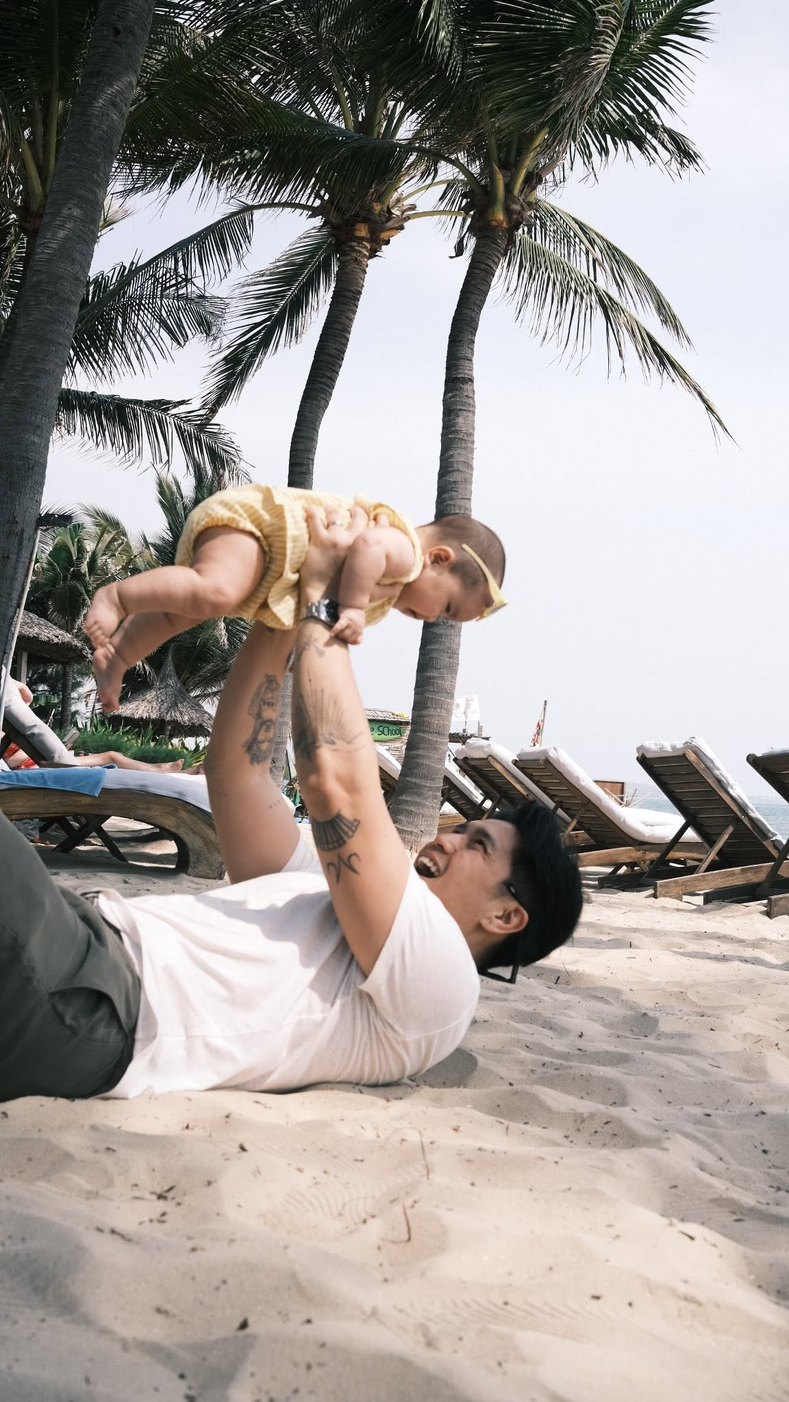 Huy Trần và hành trình lần đầu làm cha: Từ những đêm thức trắng chăm con đến khoảnh khắc nghẹn ngào nghe bé Gạo bập bẹ tiếng