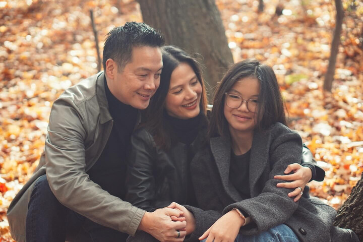 Diễn viên Trần Vân Anh đang có cuộc sống hạnh phúc bên chồng Việt kiều và con gái ở Canada.