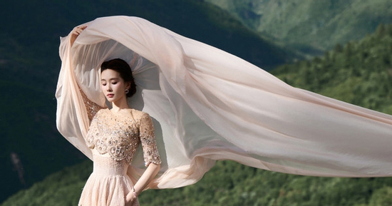 Khoảnh khắc 'tiên nữ hạ giới' mang tên Lưu Thi Thi