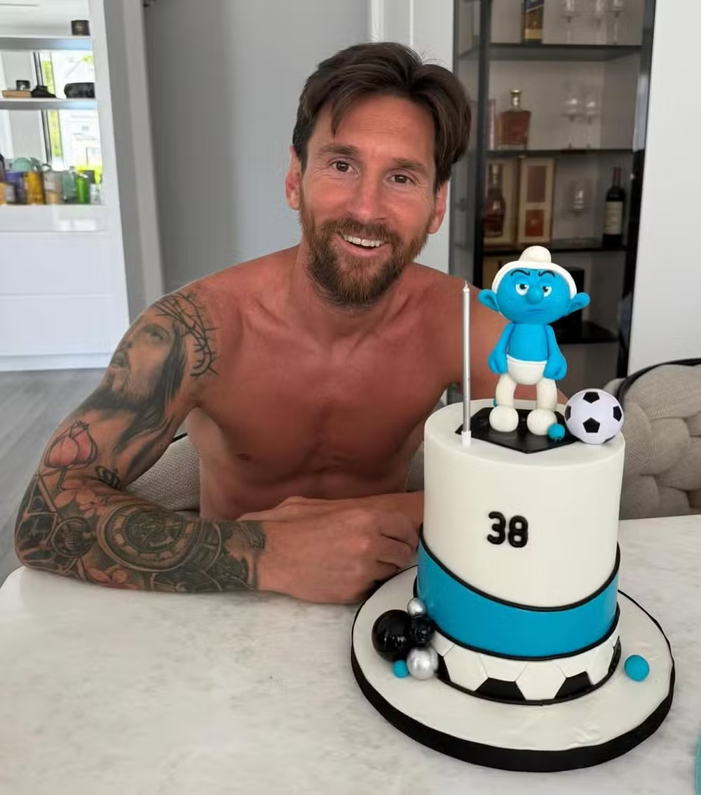 Bị vợ gọi là 'ông già càu nhàu', siêu sao tỷ đô Messi bước sang tuổi 39 với cuộc sống giản dị hiếm thấy插图1 image 6