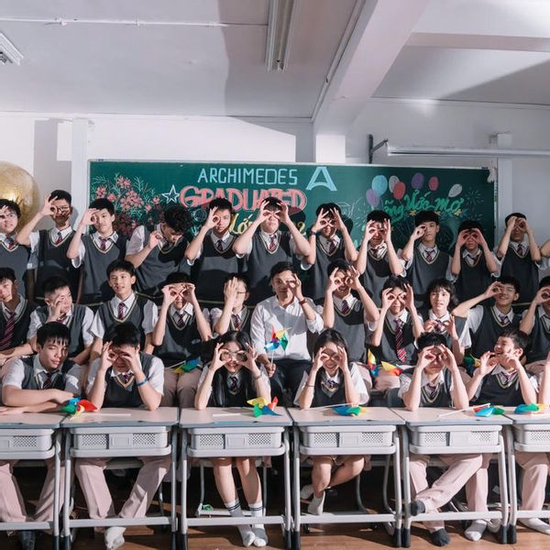 Lớp học duy nhất ở Hà Nội có 100% học sinh đỗ lớp 10 chuyên gây sốt MXH
