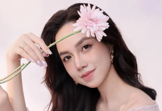 Mỹ nhân màn ảnh từng là thủ khoa Báo chí, Hoa khôi Tây Đô giờ ra sao?