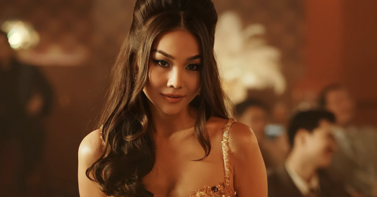 Phim 18+ của Thanh Hằng bị 'đè bẹp' về doanh thu, một phim âm thầm cán mốc 200 tỷ