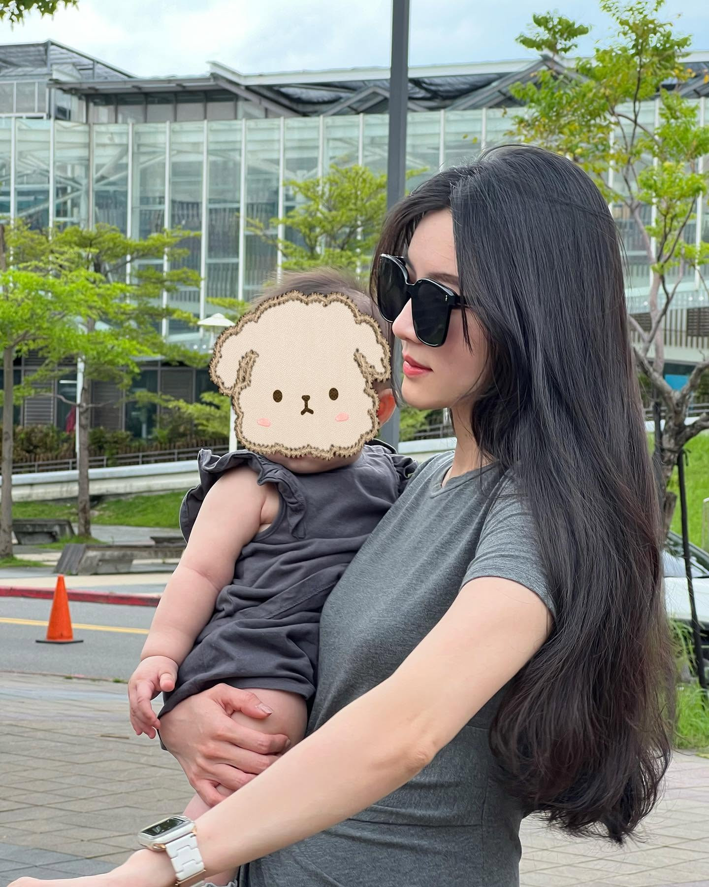 Nữ tiếp viên hàng không sở hữu gương mặt như 'thần tiên': Bí mật lấy chồng, sinh con, mặt như 18 tuổi dù đã hot cả thập kỷ插图5 468196251184727746930523355069182849578950923n
