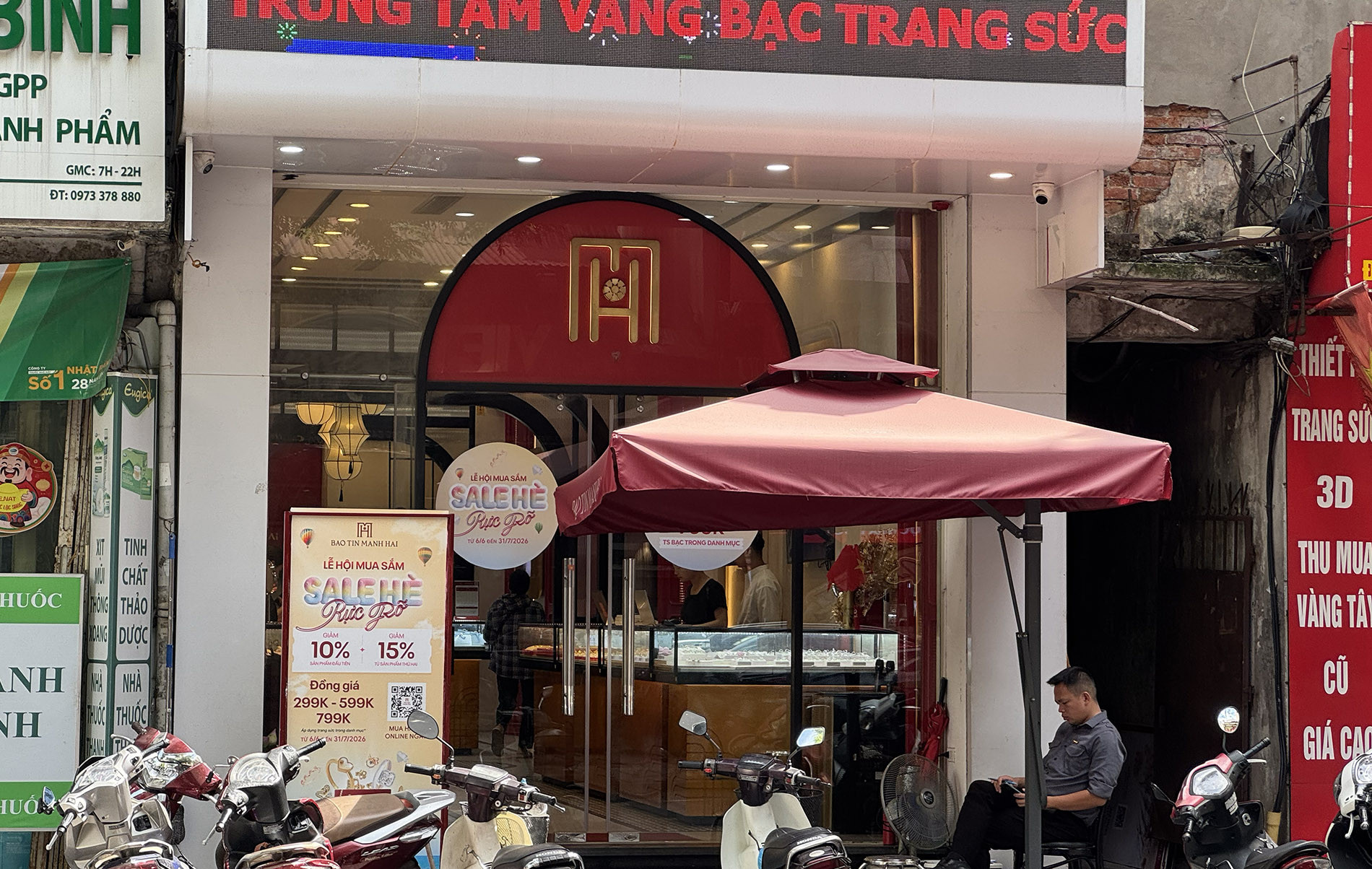 vang khach mh.jpg