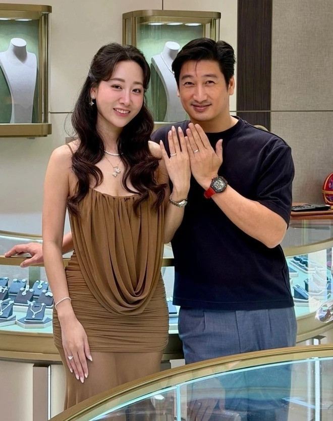 NSƯT Ngọc Quỳnh chuẩn bị kết hôn lần 3 với bạn gái kém 7 tuổi - Ảnh 1.