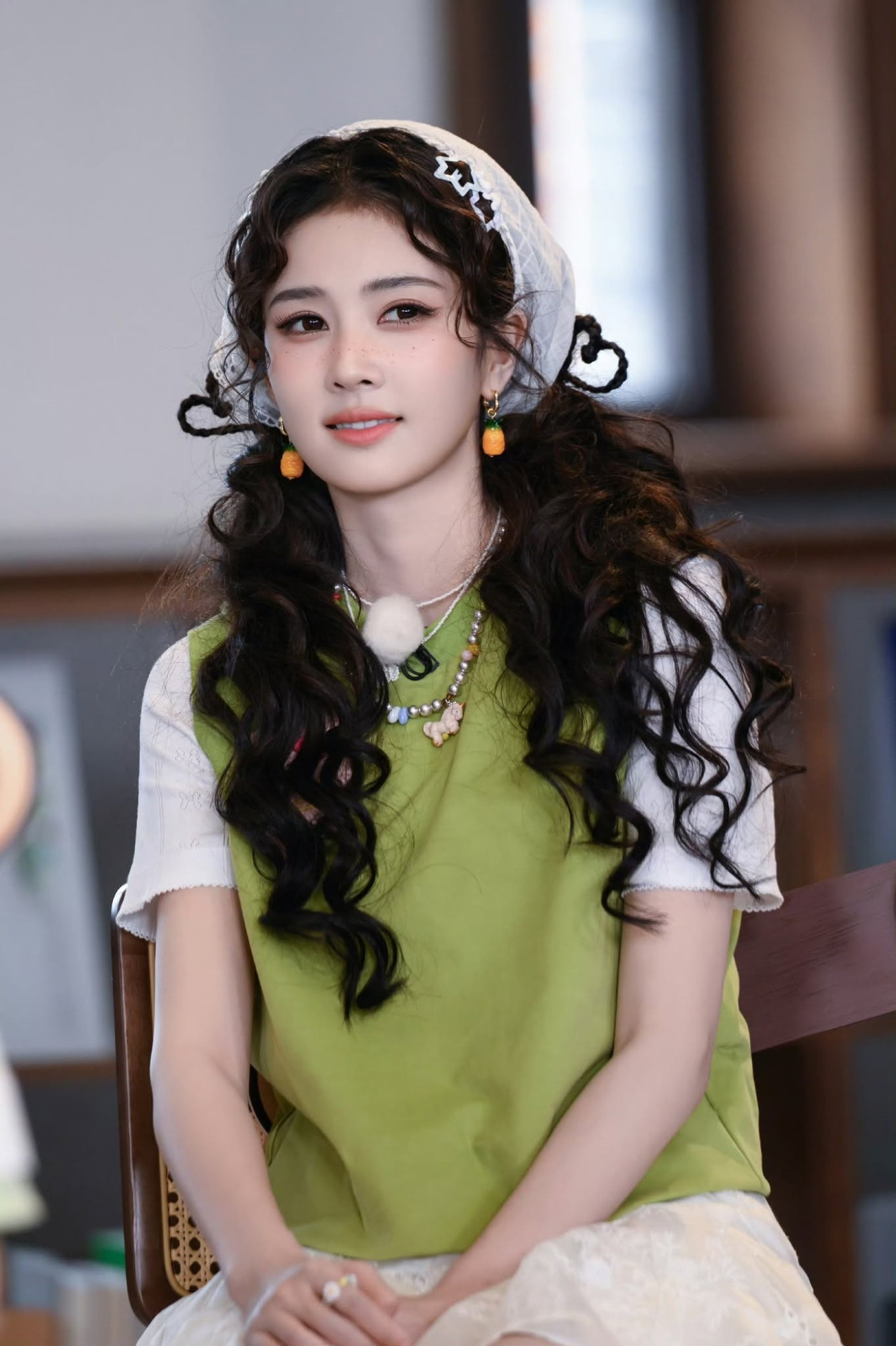 Bạch Lộc, Vương Nhất Bác và loạt sao Hoa ngữ vướng tranh cãi về học vấn - Ảnh 1