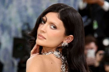Kylie Jenner bị tố làm đầu bếp riêng sảy thai!
