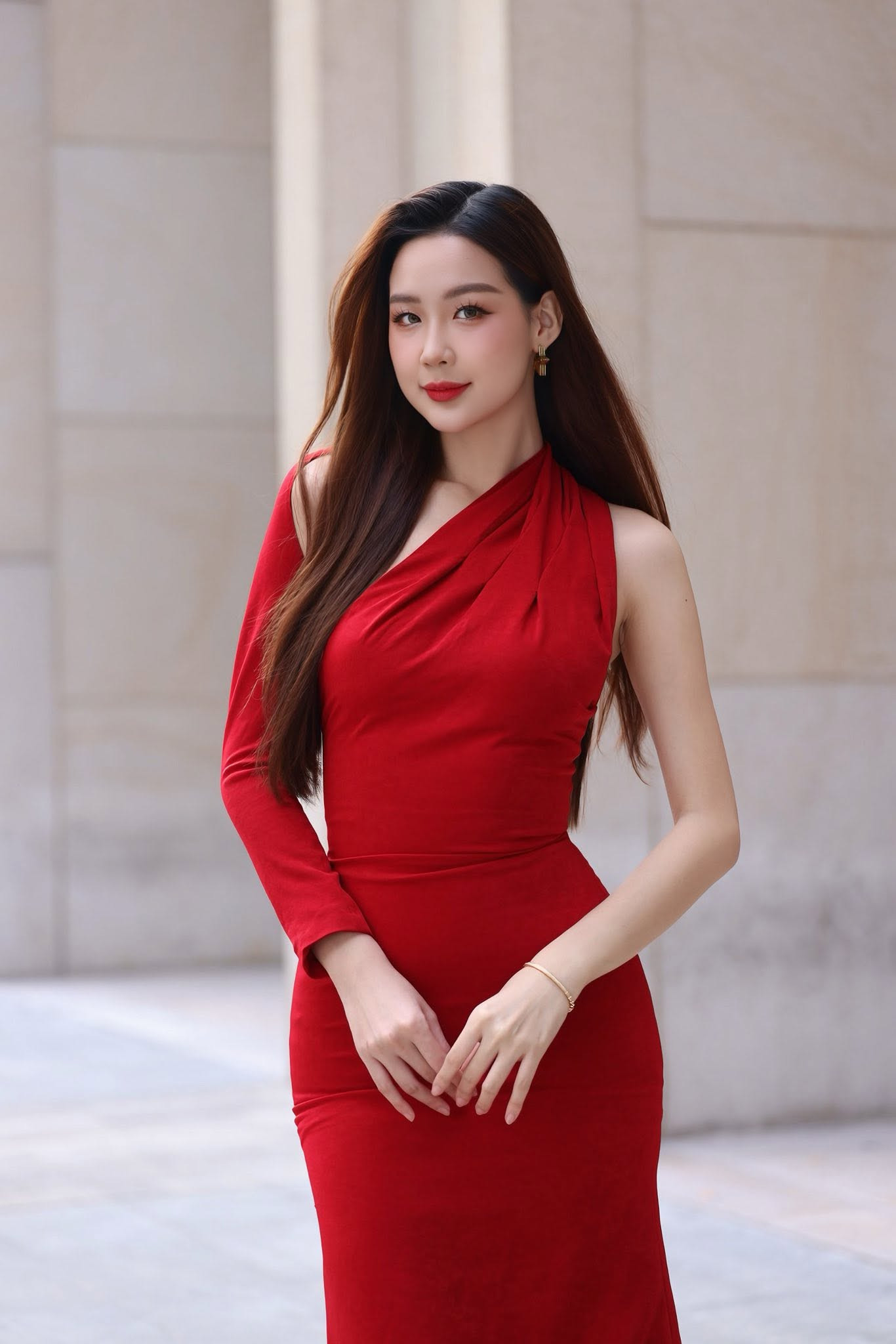 Xôn xao động thái của Miss World giữa ồn ào Bảo Ngọc