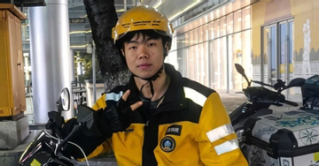 Shipper thiệt mạng khi cứu 2 người, dòng ghi chú trong điện thoại gây xúc động