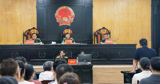 Bị hàng trăm nhà đầu tư đòi tăng án, Hậu 'pháo' xin thêm thời gian thương lượng