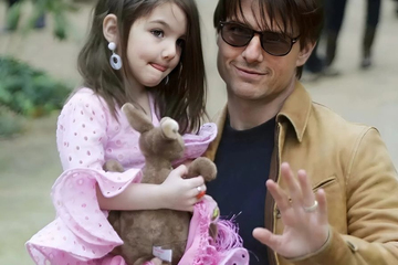 Chưa từng quên chu cấp tài chính cho con gái dù chỉ 1 ngày nhưng Tom Cruise vẫn mãi là người cha thất bại