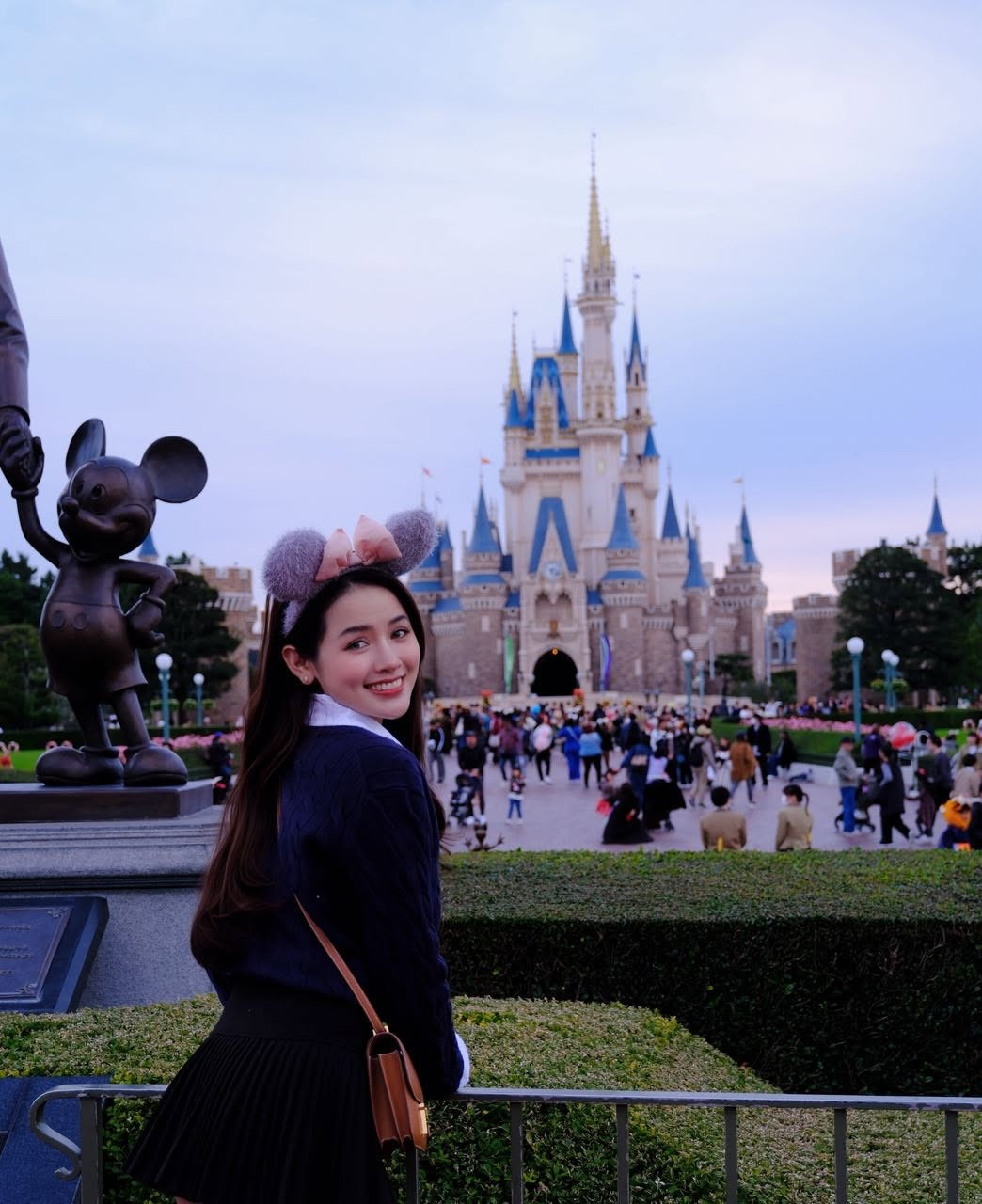 Danh tính gái đẹp Đắk Lắk check-in xem World Cup 2026 ở Mỹ: Mới tậu BMW, cuộc sống sang chảnh gây chú ý插图9 57756419532815827519961276723730435178937486n