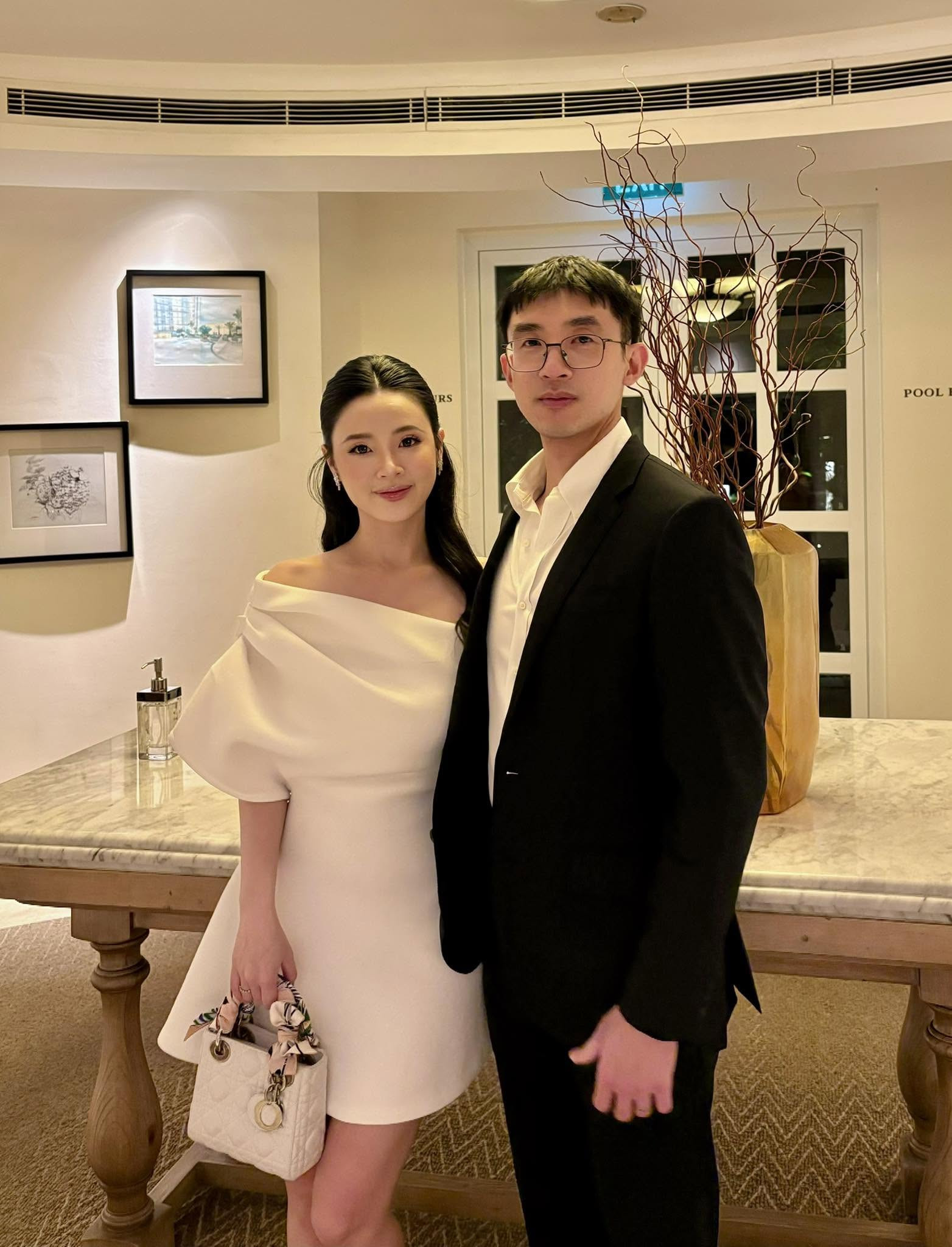Midu và chồng thiếu gia 'đám cưới lần nữa': Minh Đạt quá bảnh ôm hôn vợ liên tục插图1 710738192101638188496209673935951196546706470n