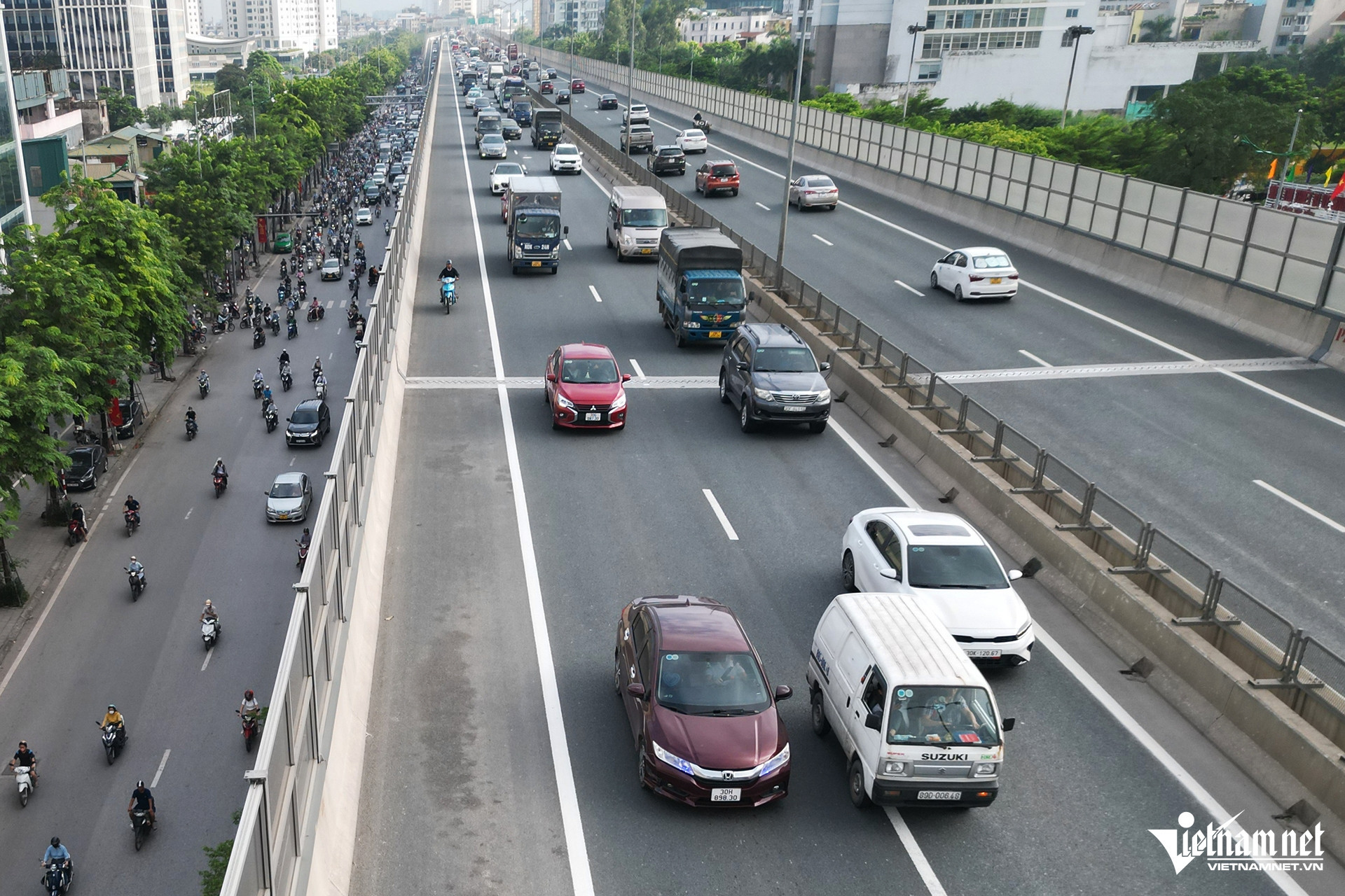 Từ 1/7 – 14/8, tài xế chưa lắp ghế an toàn cho trẻ em trên ô tô có bị phạt tiền?插图1 W-csgt bay flycam 4.jpg