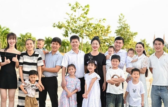 3 chị em lấy 3 anh em ruột ở Nghệ An, thông gia thân thiết như người một nhà