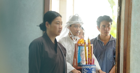 'Ma xó' 3 ngày bỏ túi 55 tỷ, phim có Quốc Trường đóng lại báo động đỏ