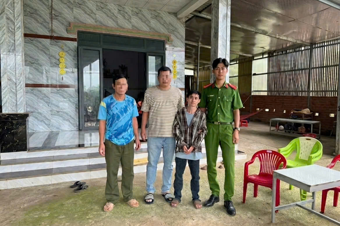 Nhân viên quán ăn chém đồng nghiệp ở TPHCM gây thương tích nghiêm trọng - Ảnh 1.