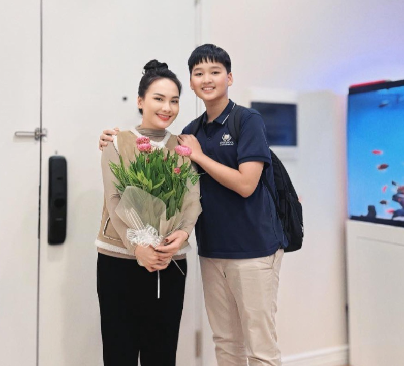dien-vien-bao-thanh-khoe-con-trai-15-tuoi-cao-1m75-visual-chuan-soai-ca-anh-2-1780914284.png