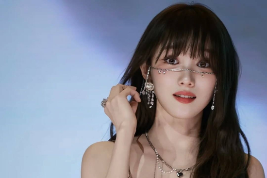 Đi fan-meeting của mỹ nhân này tưởng vừa ngắm hết người đẹp thiên hạ: thiên sứ giữa trần gian