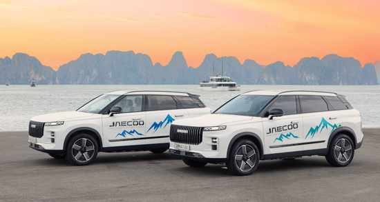 Loạt SUV cỡ C giảm giá 'sốc' trong tháng 6, nhiều mẫu rẻ hơn cả xe cỡ B