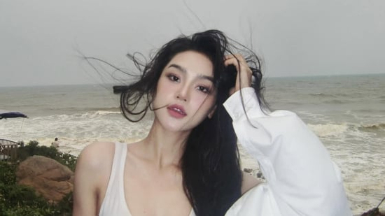 Đời thực phóng khoáng của nữ cảnh sát mật hot nhất phim 'Lửa trắng'