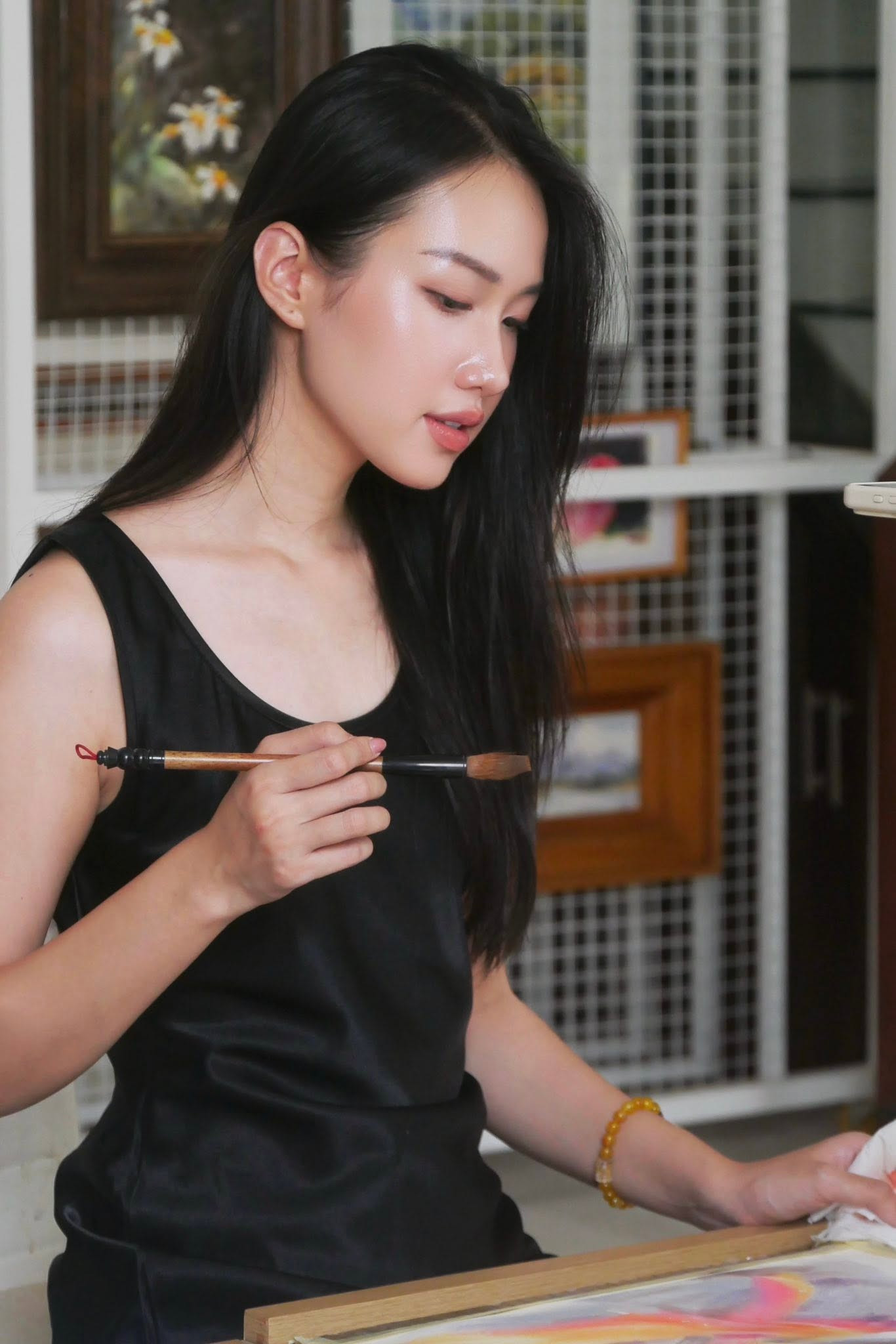 Profile khủng của Phan Anh Thư, họa sĩ xinh đẹp gây chú ý sau loạt ảnh cùng thiếu gia gia tộc Sơn Kim插图5 Cô hiện là họa sĩ.