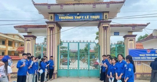 Công an Quảng Trị xác minh phản ánh giám thị chỉ bài cho thí sinh