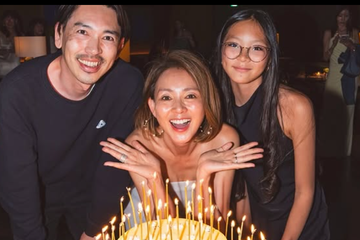Mới 14 tuổi, con gái Yano Shiho đã sở hữu thần thái siêu mẫu khiến netizen trầm trồ
