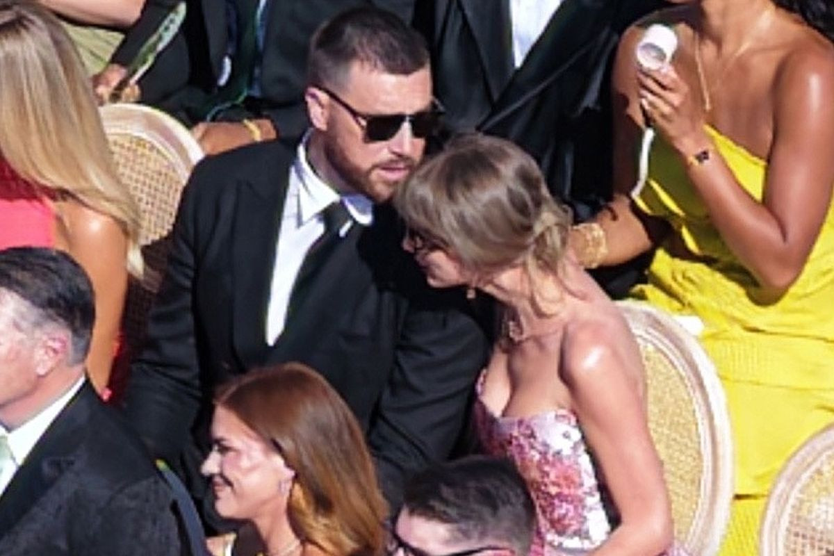 taylor swift travis kelce juju wedding 071026 9 7d9731e930a546fa8b2249bea415ce4f 872.jpg
