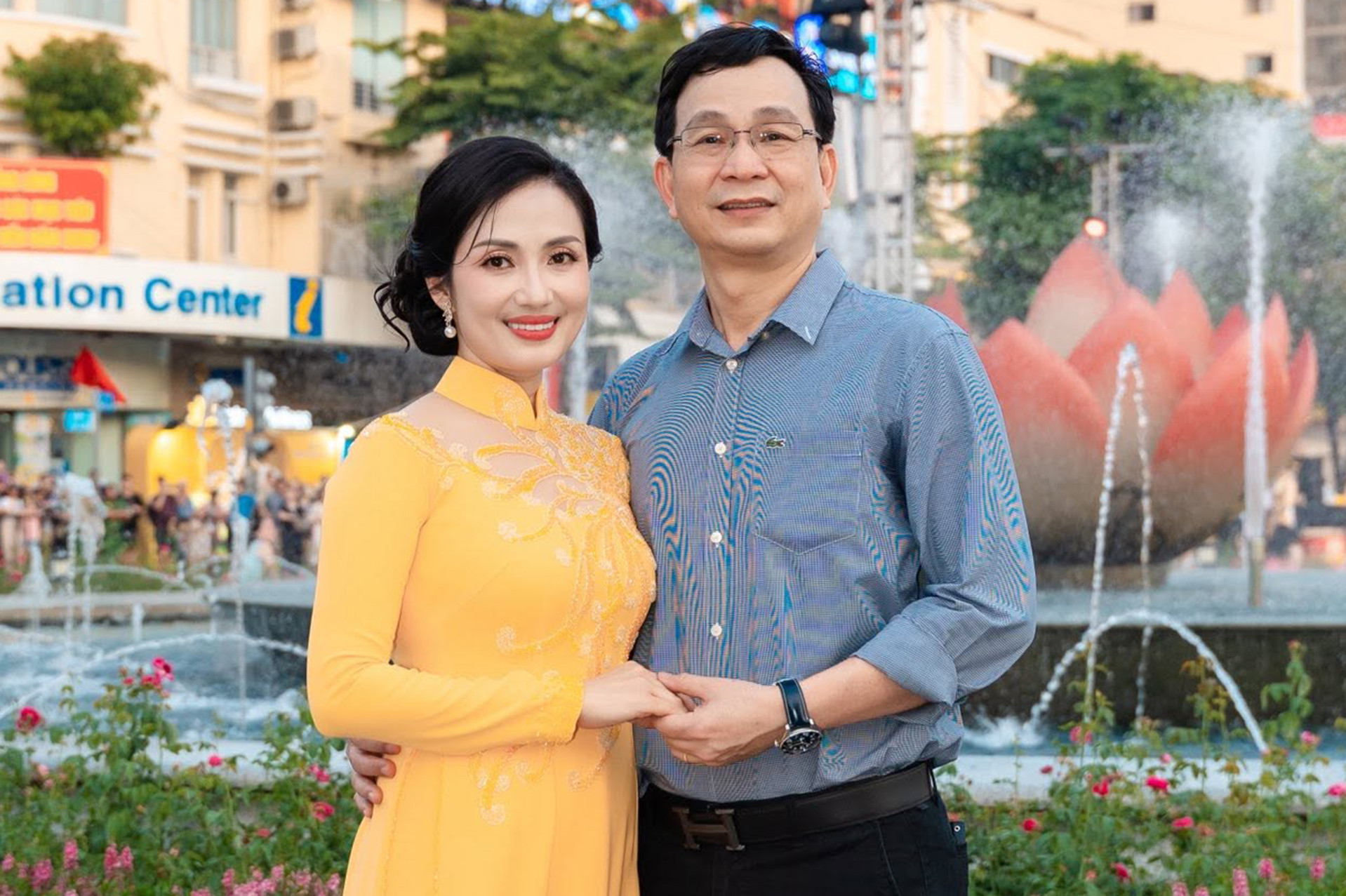 MC Phương Thảo tuổi 47 viên mãn, hôn nhân kín tiếng với chồng bác sĩ trưởng khoa插图2 07653 sv.jpg