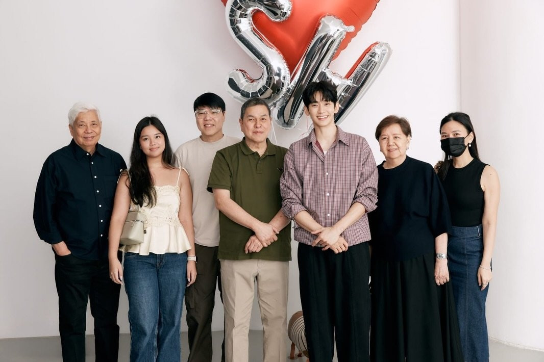 Không thể tin mỹ nam vừa comeback đã có 40 đoàn phim xếp hàng chờ đón: Scandal to bằng trời không giảm được độ hot插图 91