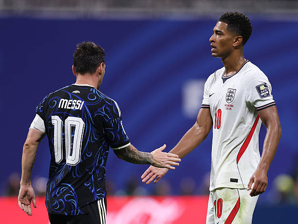 Bellingham tiết lộ sự thật về màn 'khẩu chiến' với Messi, cậu Be nói gì mà khiến siêu sao 'bĩu môi'?插图2 gettyimages 2286285495 612x612