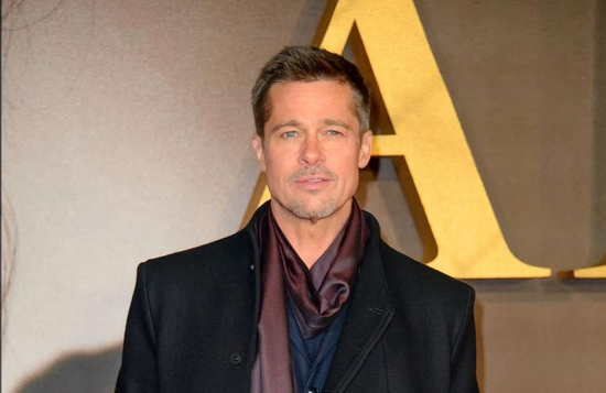 Brad Pitt đã làm gì để 4 người con có quyết định đau lòng này?