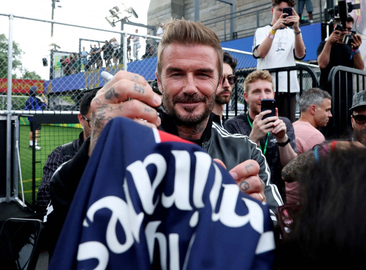 David Beckham: Không cần ra sân vẫn là 'ngôi sao' đắt giá nhất World Cup插图5 david beckham khong can ra san van la ngoi sao dat gia nhat world cup hinh anh 6