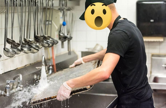 Một bước thành sao sau một bộ phim, nam diễn viên vẫn phải đi rửa bát thuê