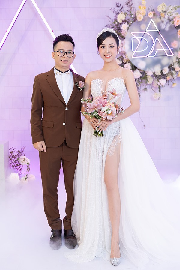 Gallery - Cuộc sống của Á hậu Thúy An từng được trao sính lễ khủng hiện ra sao?
