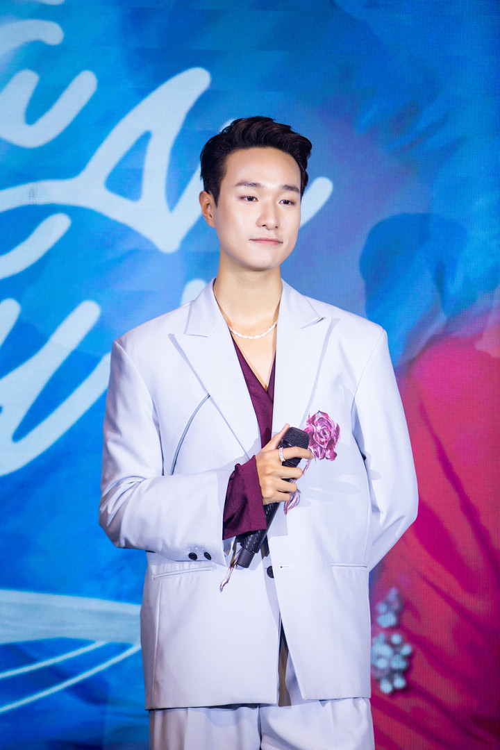 Trước khi đến với